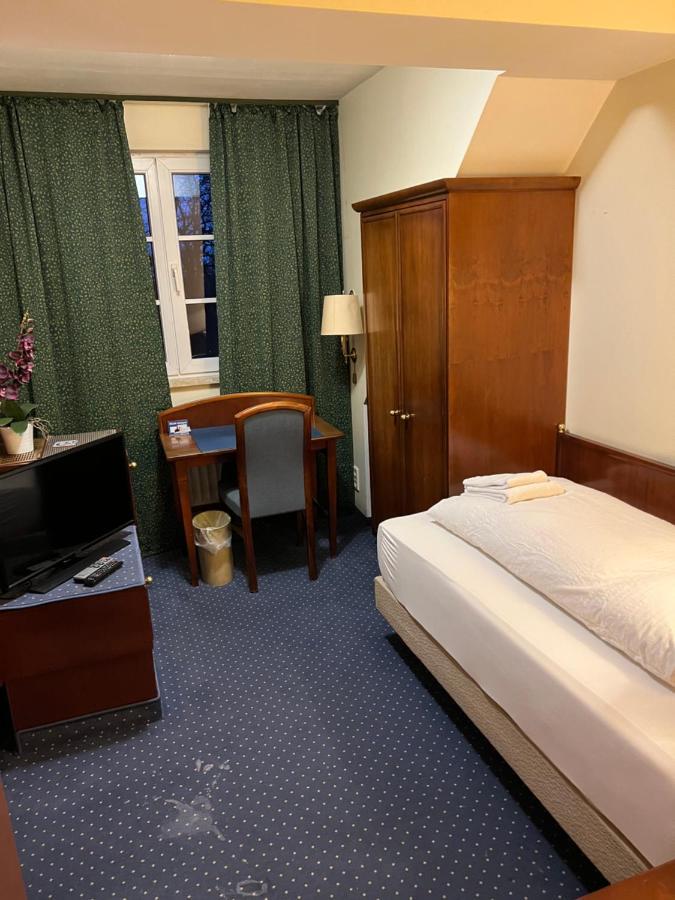 Hotel Am Schloss - Frankfurt An Der Oder Kültér fotó