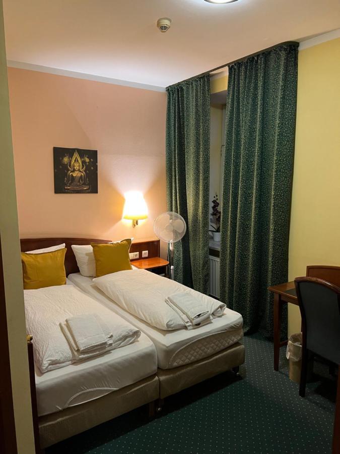 Hotel Am Schloss - Frankfurt An Der Oder Kültér fotó