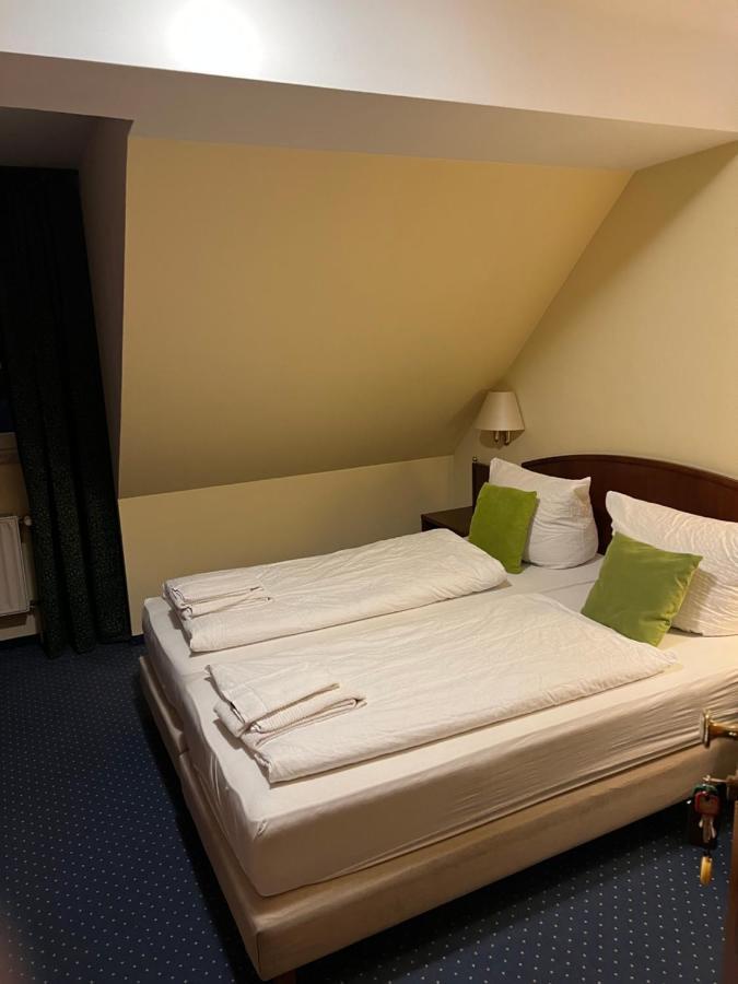 Hotel Am Schloss - Frankfurt An Der Oder Kültér fotó