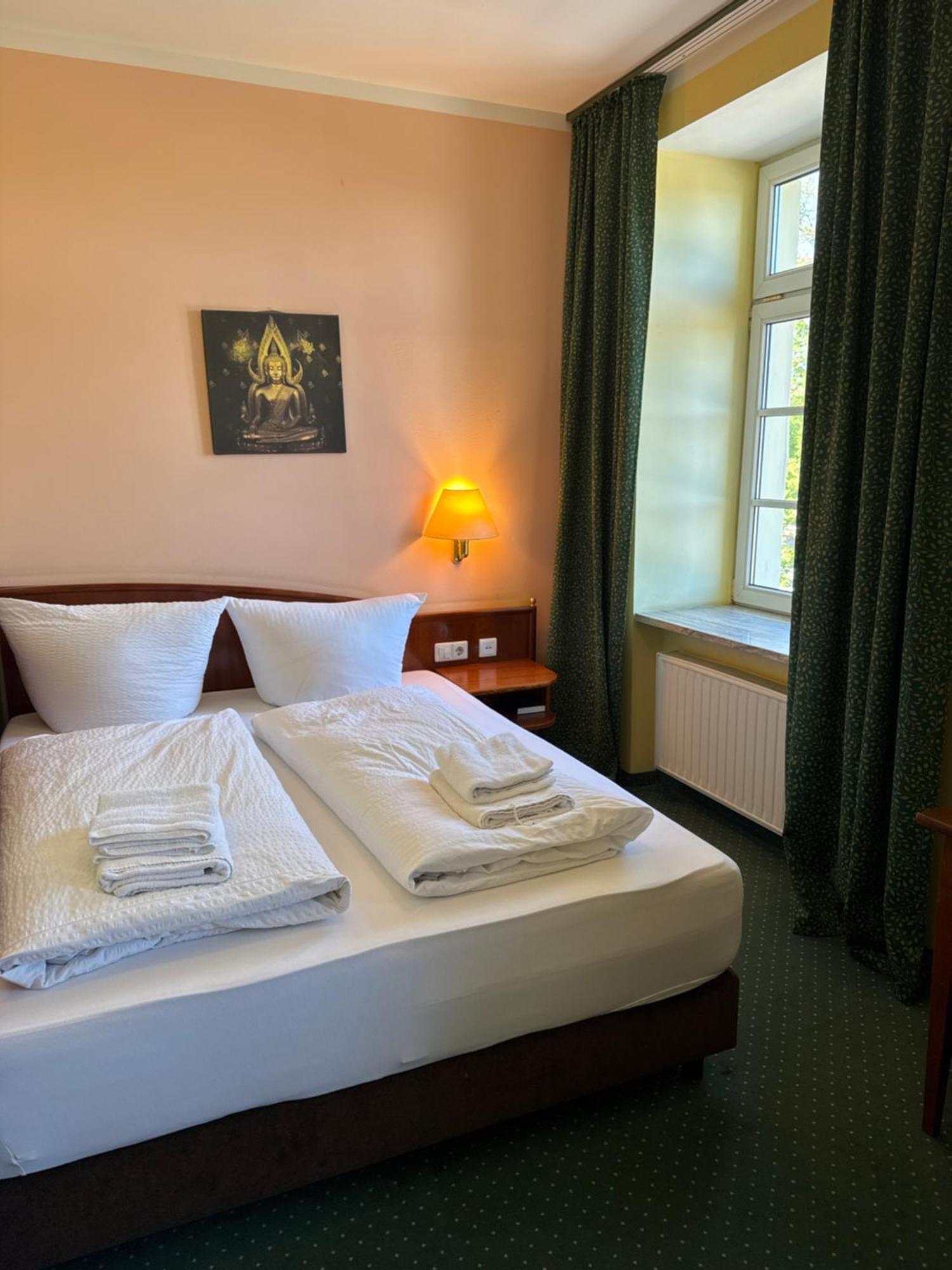 Hotel Am Schloss - Frankfurt An Der Oder Kültér fotó