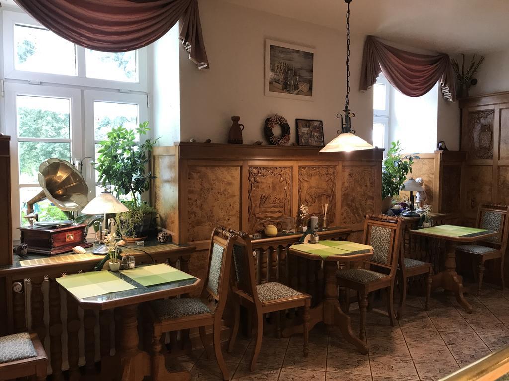Hotel Am Schloss - Frankfurt An Der Oder Kültér fotó